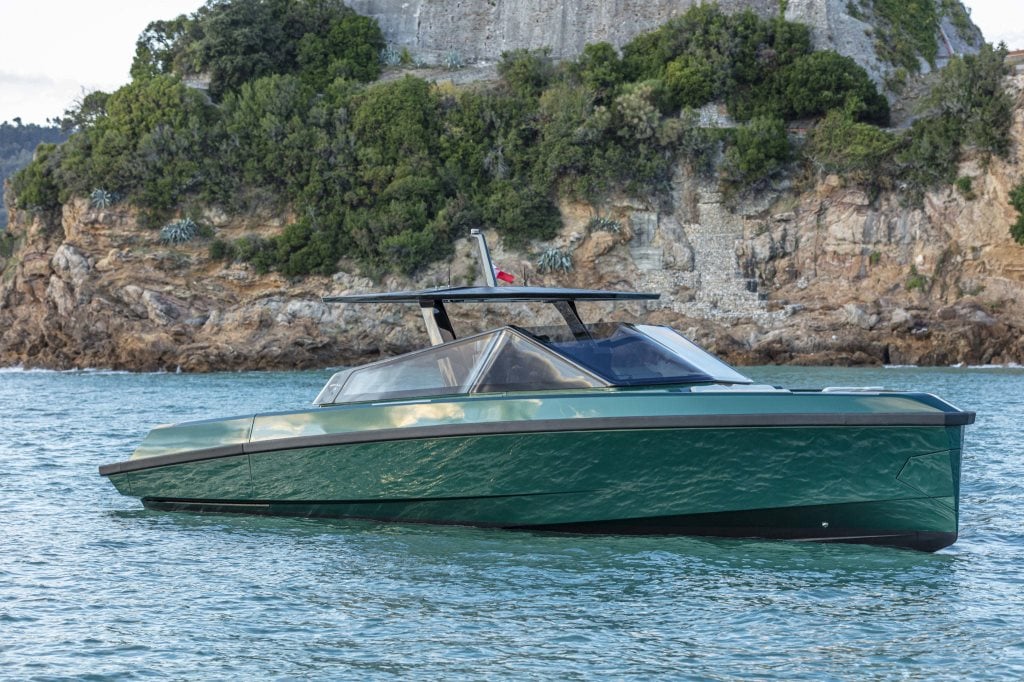 Wally 43 and the 43X: the inboard versus outboard decision, decoded